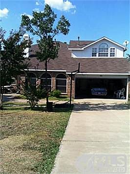 2nd image of 808 E Grubb Dr