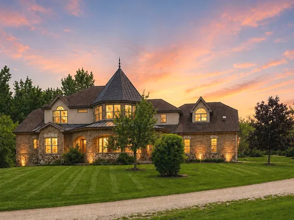 15309 Kishwaukee Valley Rd, Woodstock, IL 60098