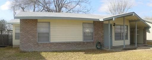 1st image of 215 MOONSTONE ST