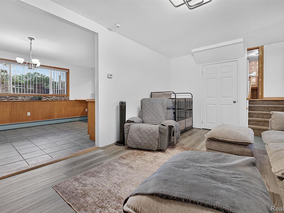1155 Dolane Blvd, photo 15
