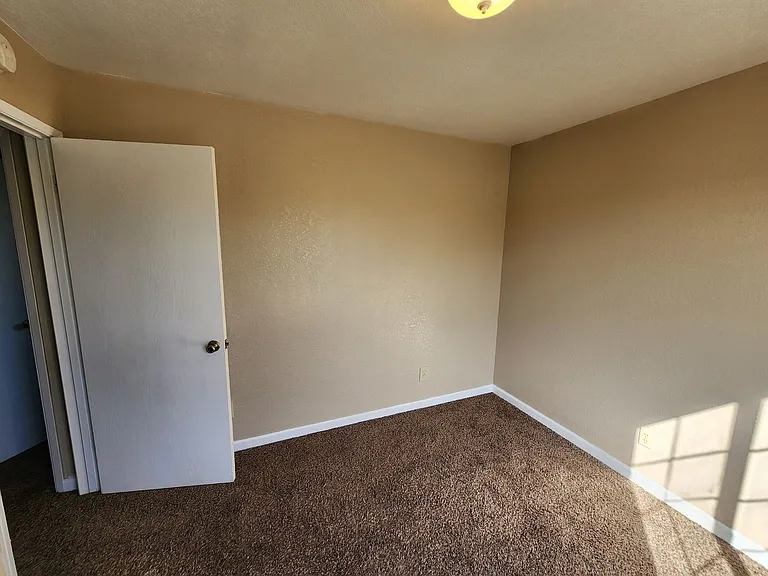 Eucalyptus Apartments 1425 — Photo 7