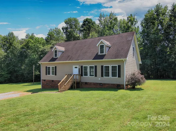 144 River Bank Rd, Statesville, NC 28625