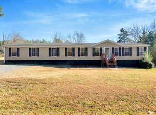 1093 Grubby Rd, Halifax, VA 24558