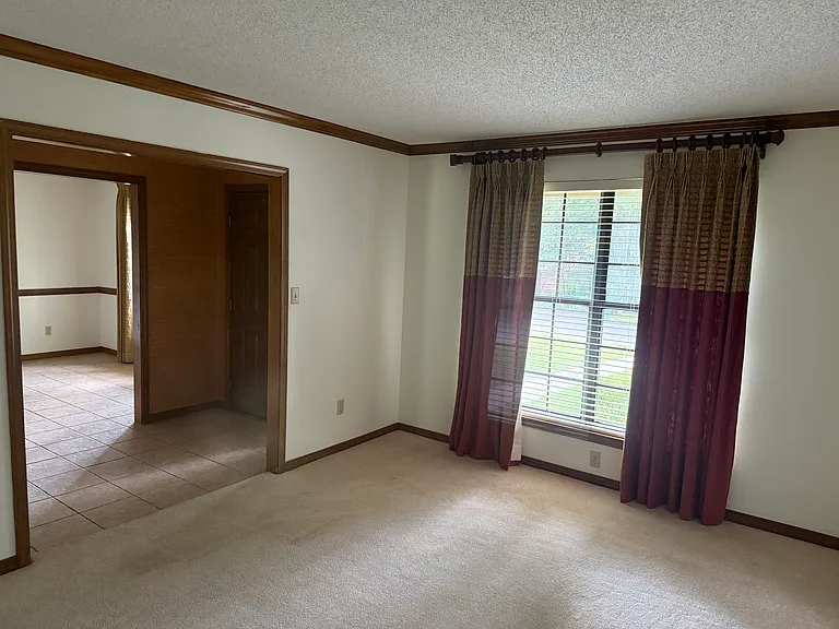 9805 Huntsman Path — Photo 12