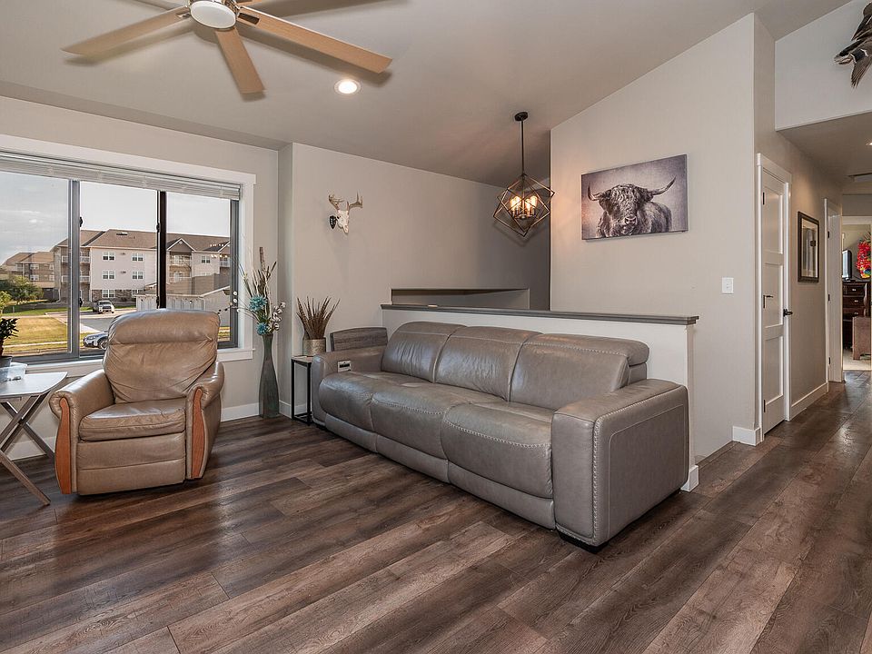 1485 Donna Ln, Dickinson, ND 58601 Zillow