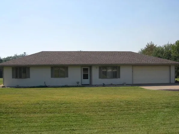 6823 Deer Trail Rd, Manhattan, KS 66503