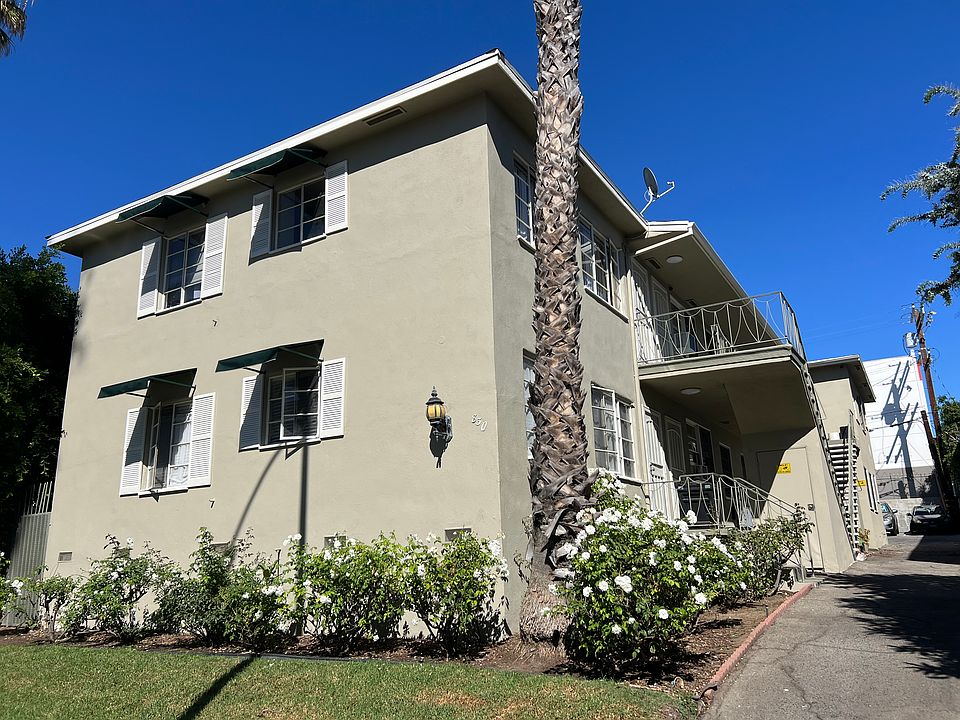 1st image of 830 Wilcox Ave #9