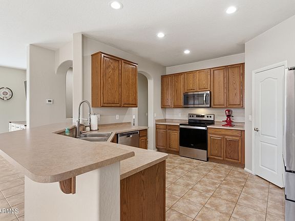 4th image of 10525 W MELINDA Lane