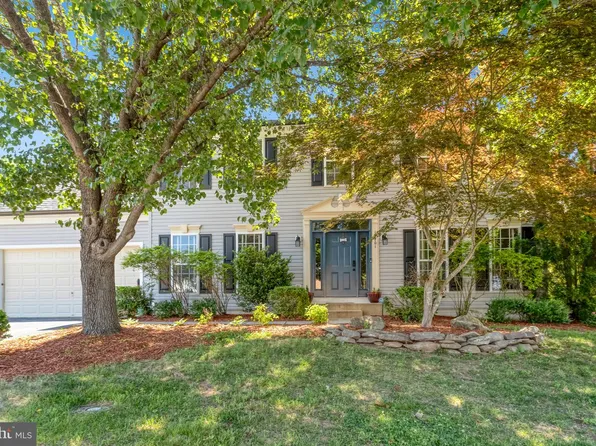 17701 Avenel Ln, Dumfries, VA 22026