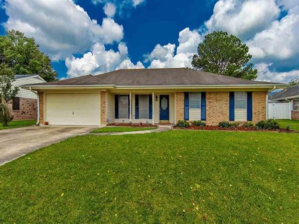 109 E Killarney Dr, Thibodaux, LA 70301