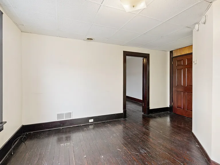 531 Main St — Photo 7
