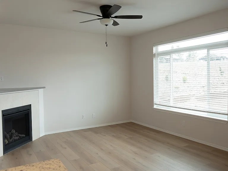 4303 N Kaylee Ln — Photo 4