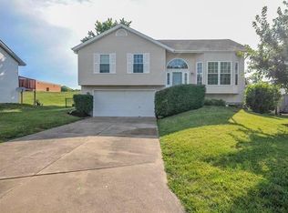 30 Sassafras Ct, Saint Charles, MO 63303