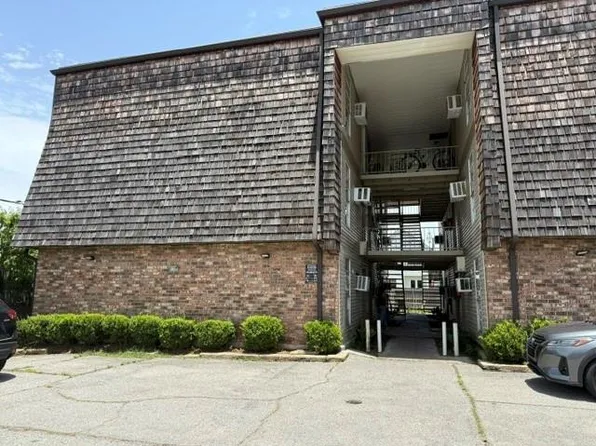115 W Esplanade Ave APT 8, Metairie, LA 70005