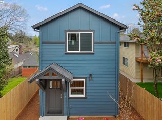 7310 SE Market St #B, Portland, OR 97215