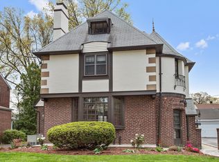 1136 Coolidge Rd, Elizabeth, NJ 07208