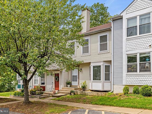 4th image of 4 Falmouth Ct
