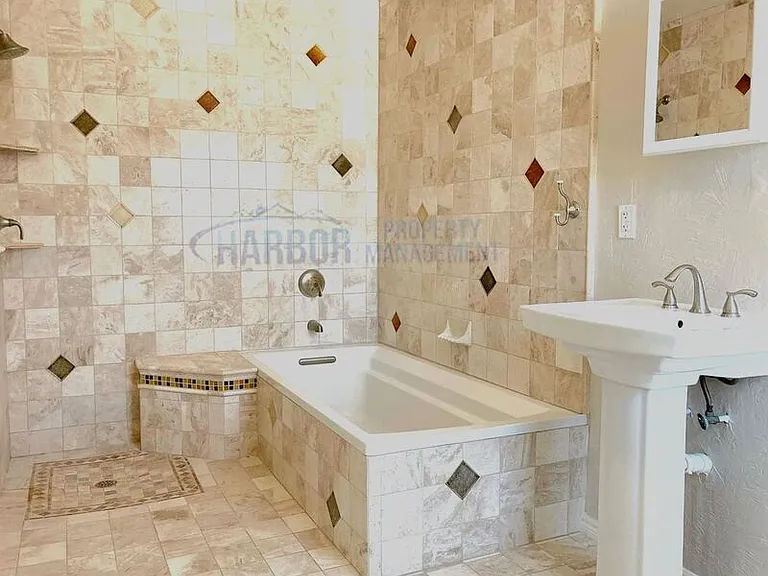 25719 Belle Porte Ave — Photo 10