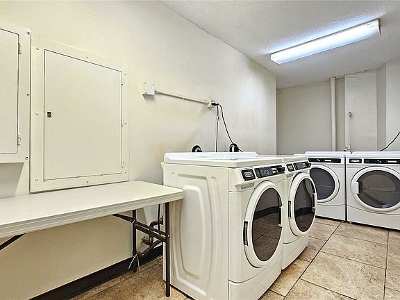 3rd image of 747 Amana St APT 1617