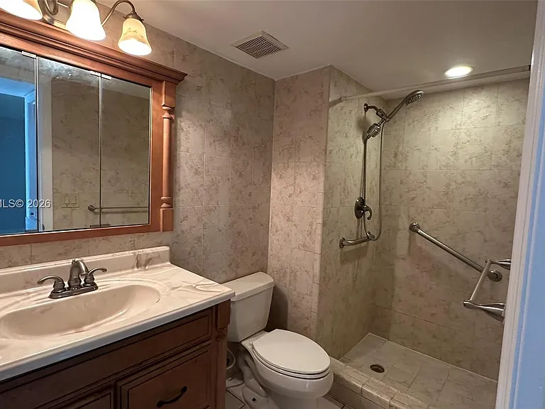 16551 Blatt Blvd #204 — Photo 11