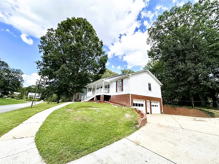 120 Southern Hills Cir — Photo 6