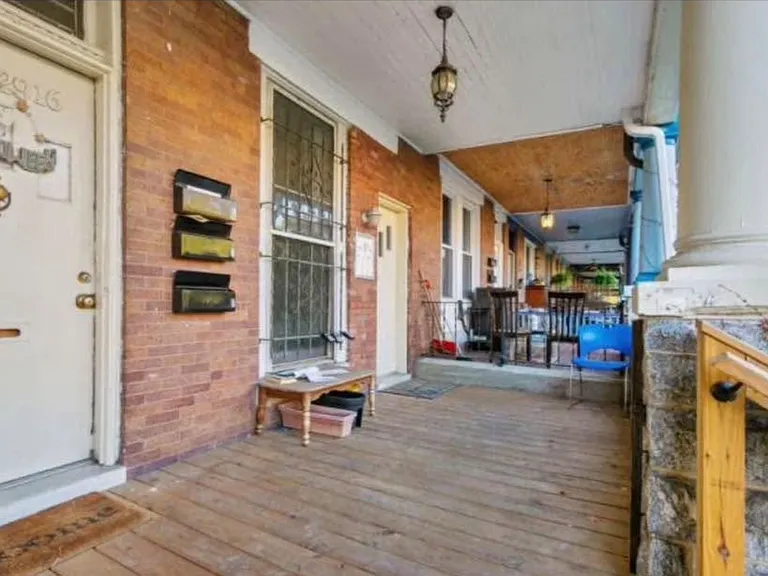 2916 Guilford Ave — Photo 2