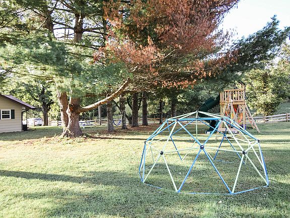 5th image of 5245 Poplar Springs Rd