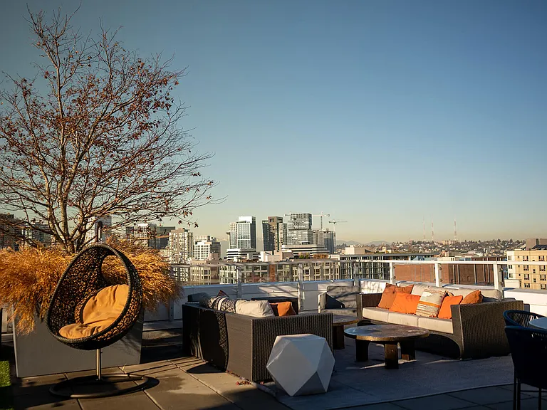 Infinity Capitol Hill Apartments — Photo 16