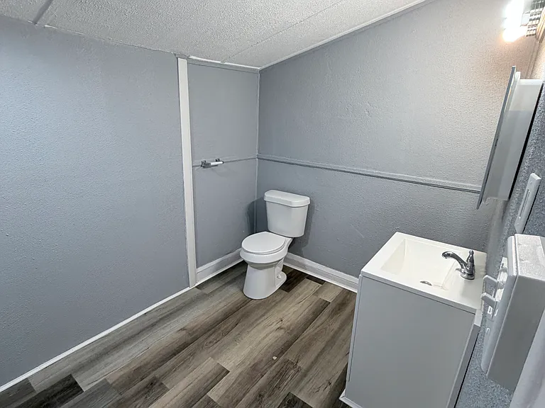 947 High Ave NW — Photo 12