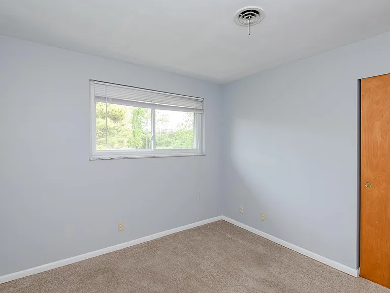 Westcliff Ct — Photo 19