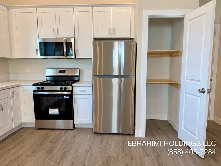 2976 National Ave #1 — Photo 5