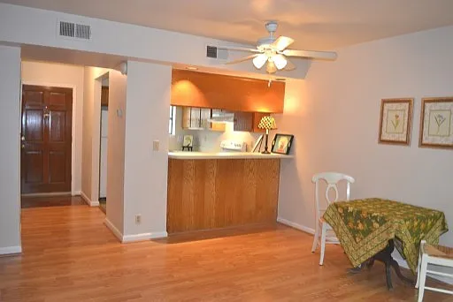 2135 Acklen Ave #2 — Photo 8