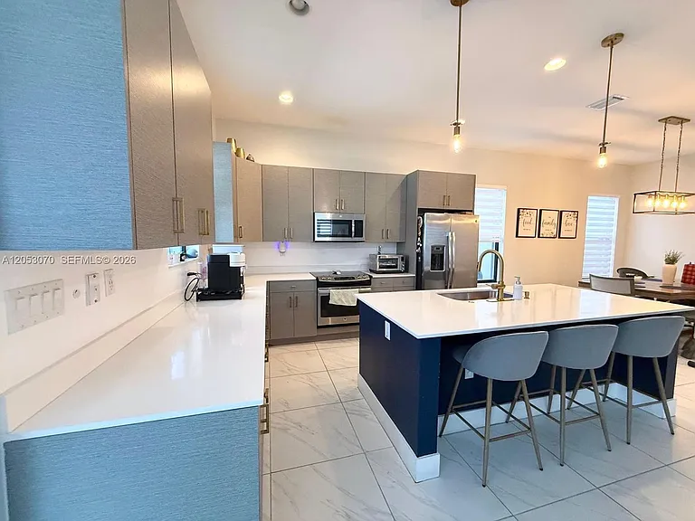 3258 W 99th Pl — Photo 2