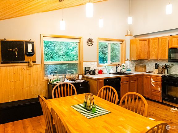 4th image of 6953 Baker Cir
