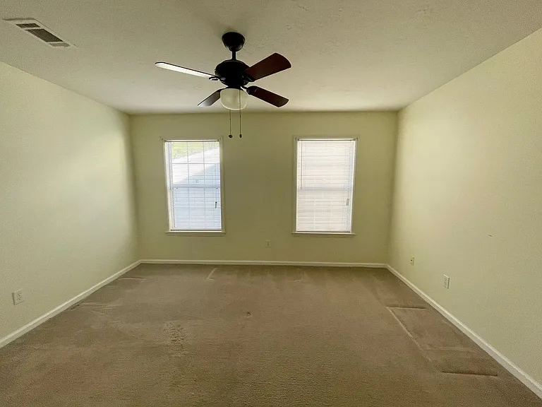 417 Regency Park Dr — Photo 8