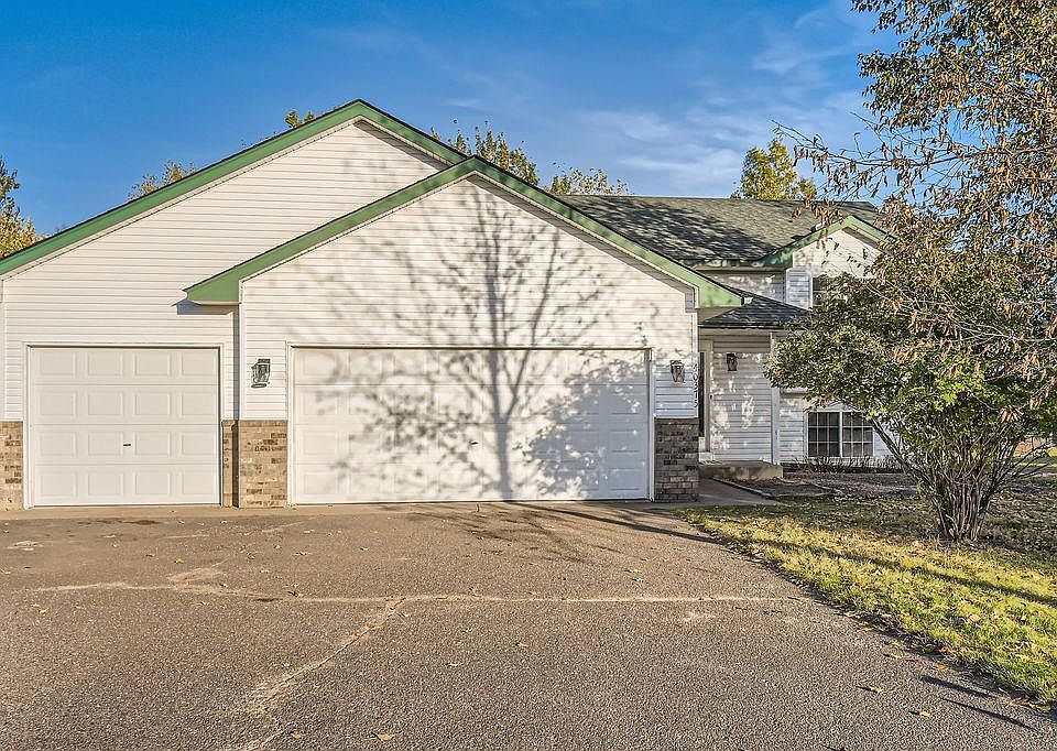 1st image of 40375 Grizzly Ln