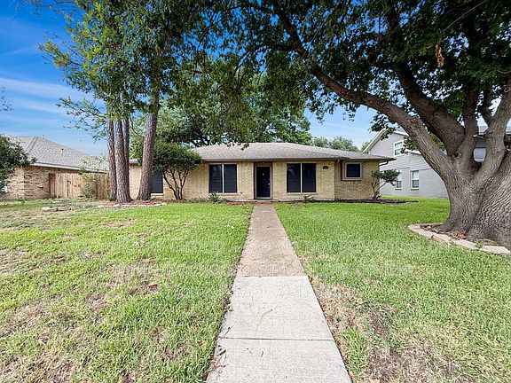 3rd image of 3221 Brunchberry Ln