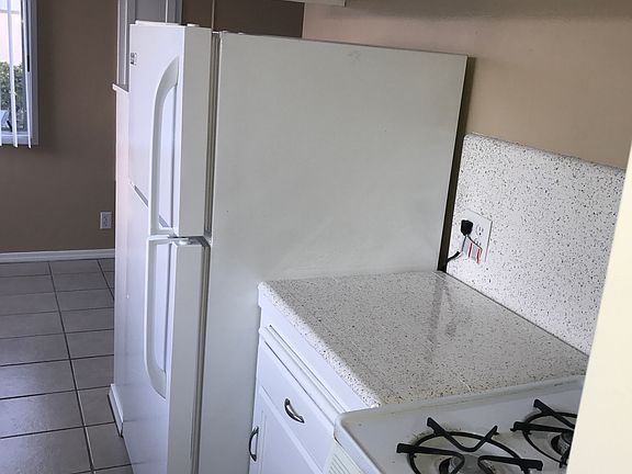 5th image of 7932 La Mesa Blvd APT H
