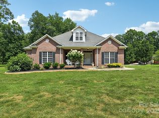 3865 Willow Grove Ln, Concord, NC 28025