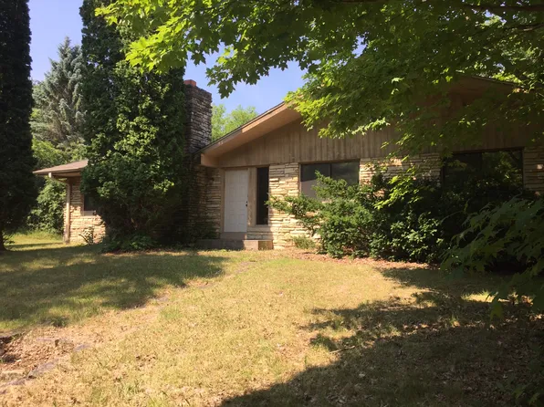 W301S3651 Snowdon Dr, Town Of Genesee, WI 53189