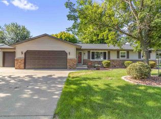 W5599 Vans Rd, APPLETON, WI 54915