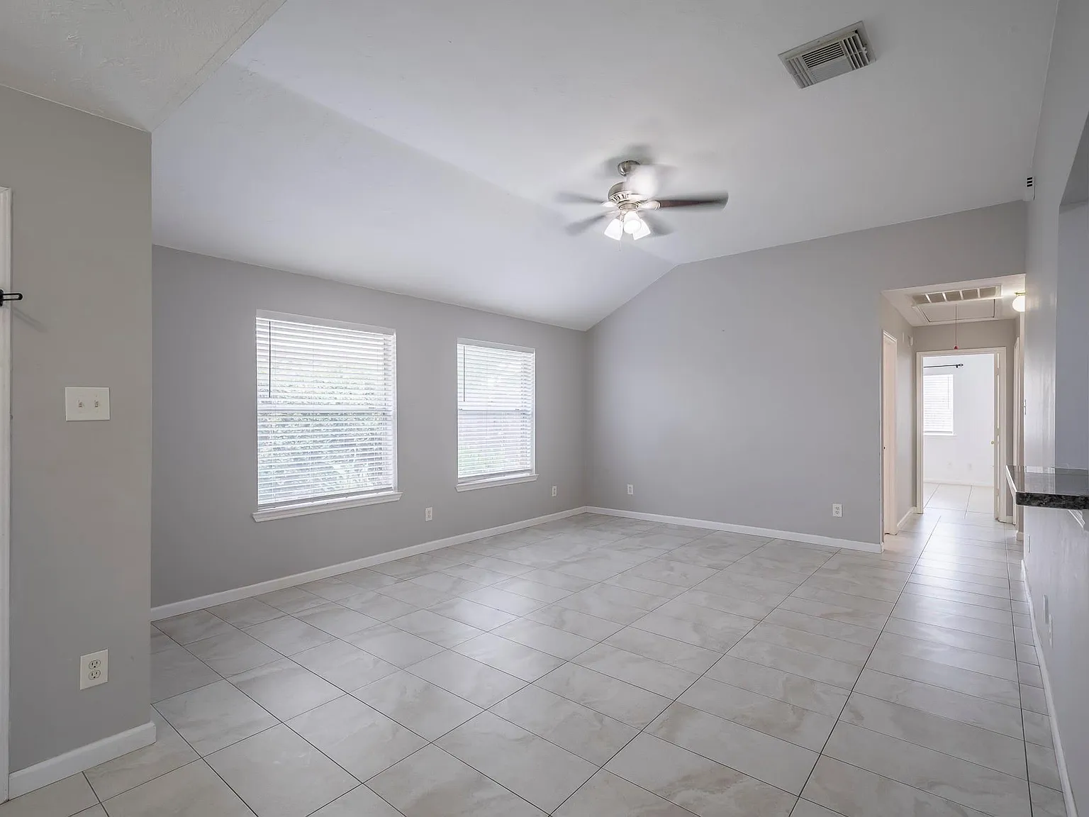 3 bed, 2.0 bath, 1505 sqft, $1,990 — Photo 3