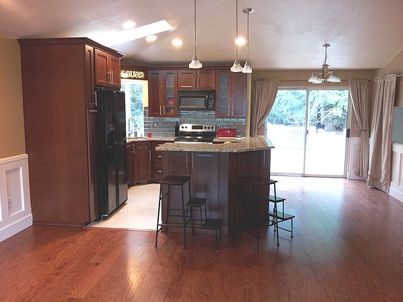 4th image of 27305 NE 30th Way