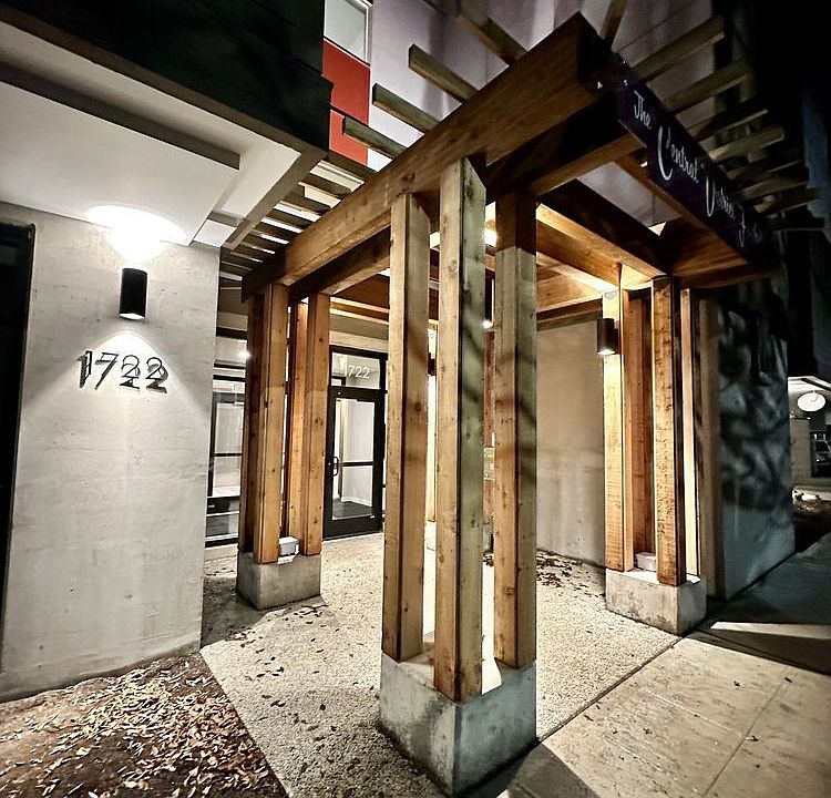 Main apartment entry - beautiful lighting to welcome you home in the evening