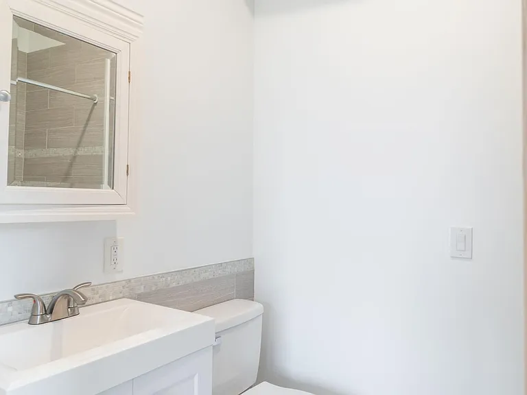 2519 Northwood Ave — Photo 22