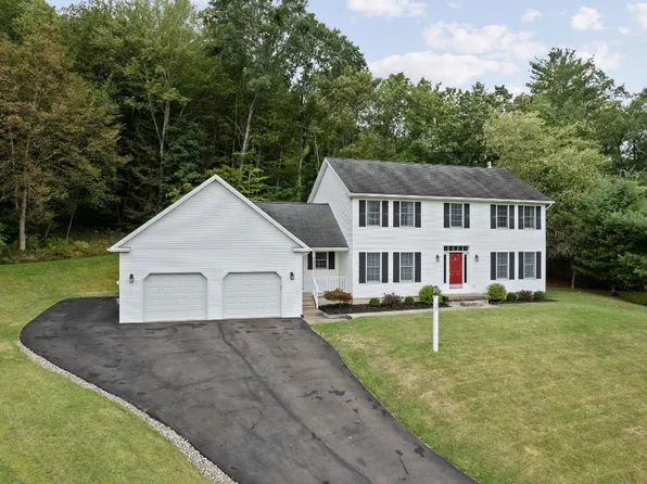 19 Chris Ct, Binghamton, NY 13901