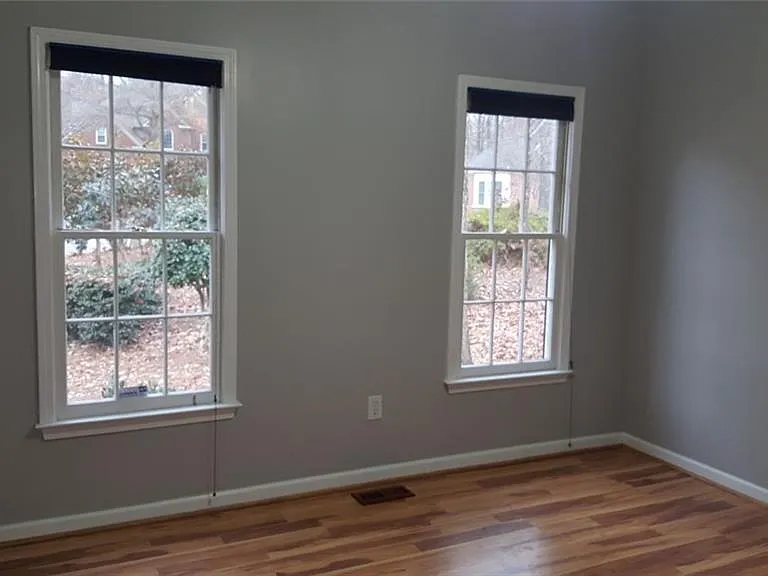 3885 Waterford Dr — Photo 16