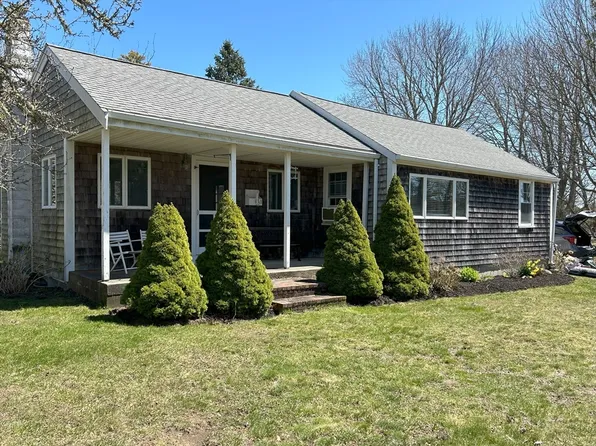 61 Pond View Ave, Chatham, MA 02633