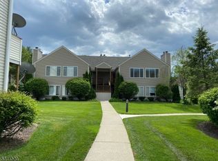 65 Falcon Ridge Way N #65, Hamburg, NJ 07419