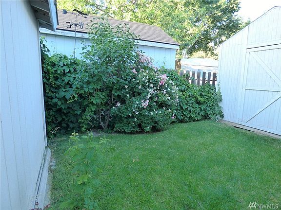 3rd image of 3211 W Wapato Dr Unit 4